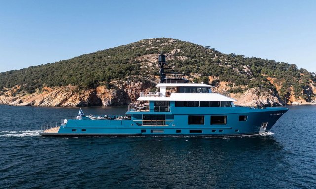 5 reasons why you should choose KING BENJI for your next Mediterranean yacht charter