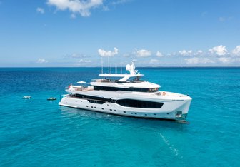 Eau La La Yacht Charter in Cuba