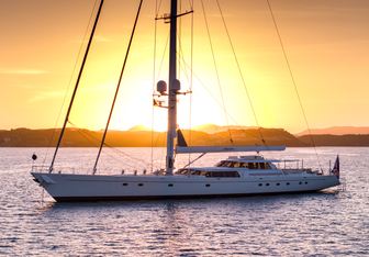 Hyperion Yacht Charter in Cuba