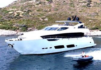 New Edge Yacht Charter in Dubai