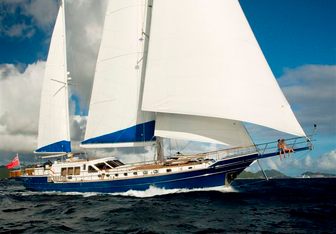 Queen South III Yacht Charter in Cuba