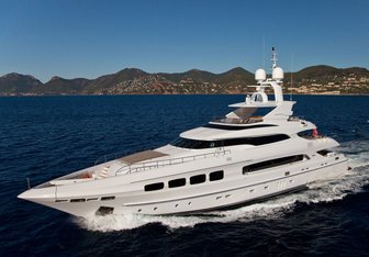 Seven S Yacht Charter in St Tropez