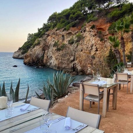 Outdoor dining area with panoramic views