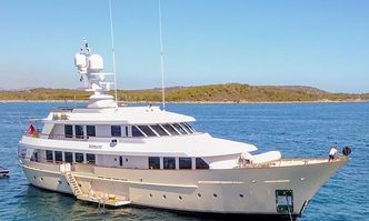 Soprano yacht charter Hakvoort Motor Yacht